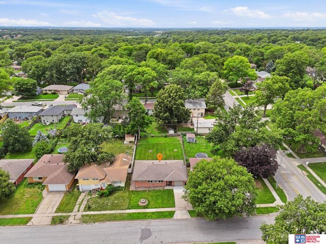 4311 S 46th Street, Lincoln, NE 68516