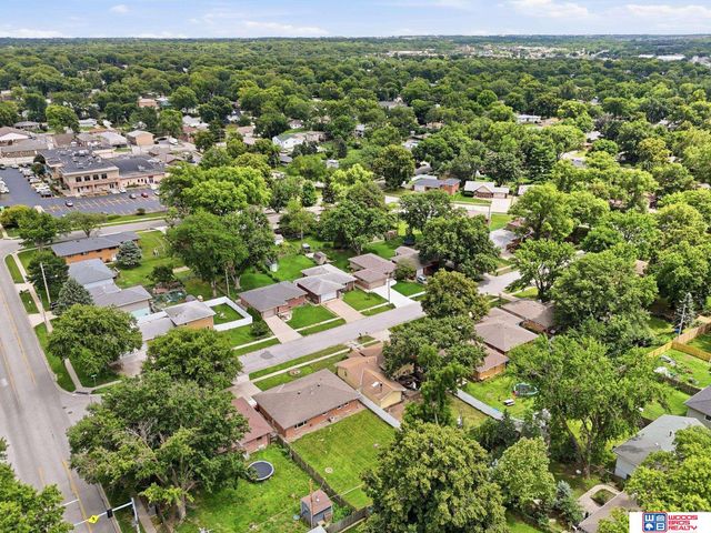4311 S 46th Street, Lincoln, NE 68516