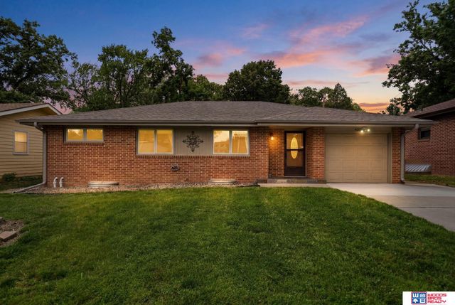 4311 S 46th Street, Lincoln, NE 68516