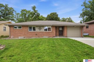 4311 S 46th Street, Lincoln, NE 68516