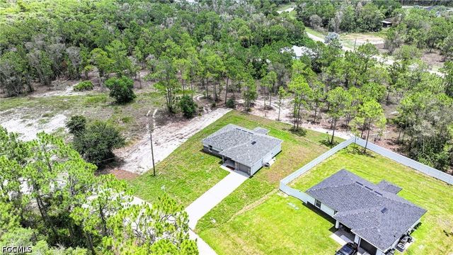 432 Burrstone DR, Lehigh Acres, FL 33974