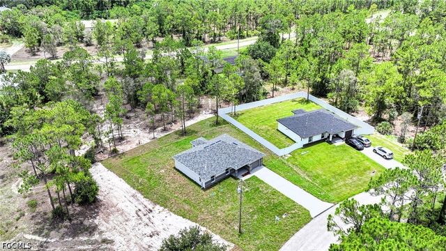 432 Burrstone DR, Lehigh Acres, FL 33974