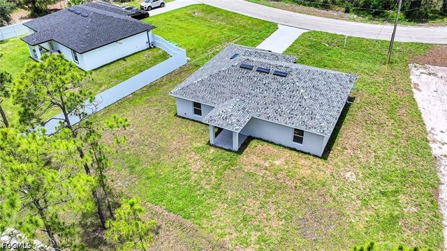 432 Burrstone DR, Lehigh Acres, FL 33974