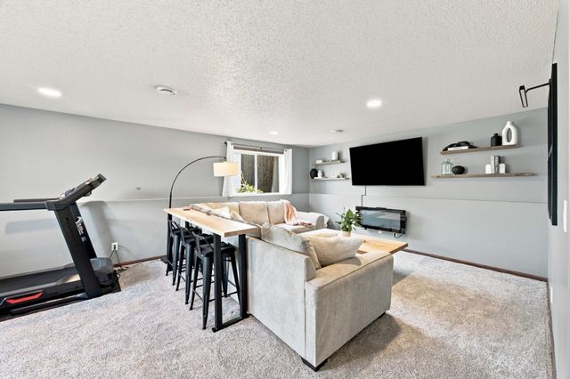 1829 43rd Avenue S, Moorhead, MN 56560