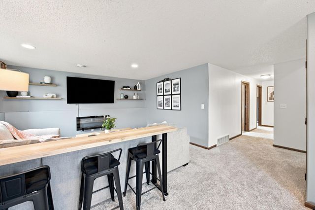 1829 43rd Avenue S, Moorhead, MN 56560
