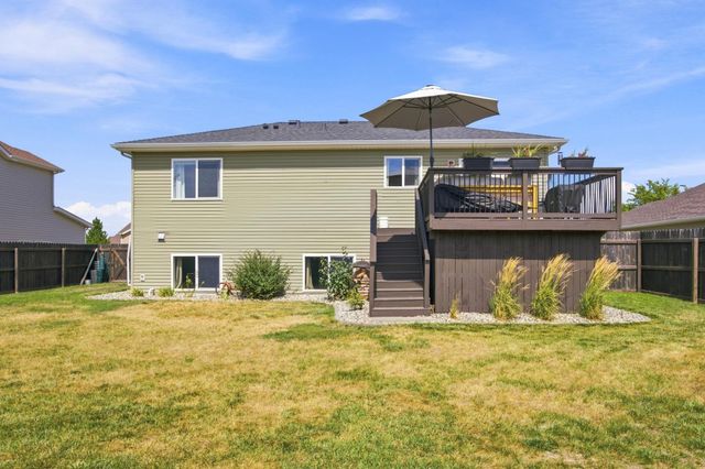 1829 43rd Avenue S, Moorhead, MN 56560