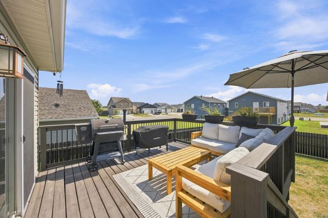 1829 43rd Avenue S, Moorhead, MN 56560