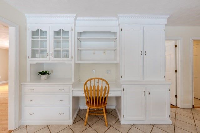 29 Stoneybrook Cir., Andover, MA 01810