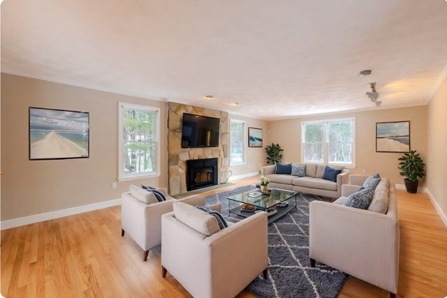 29 Stoneybrook Cir., Andover, MA 01810