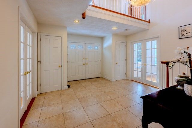 29 Stoneybrook Cir., Andover, MA 01810