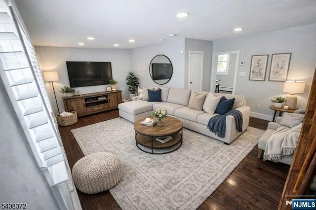 115 Grant Avenue, Harrison, NJ 07029