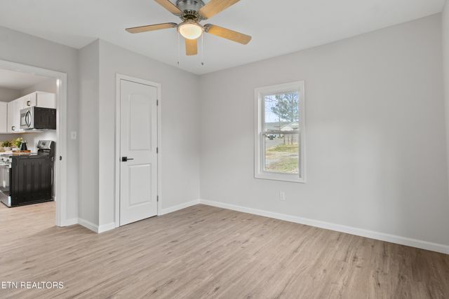 411 Forestal Drive, Knoxville, TN 37918