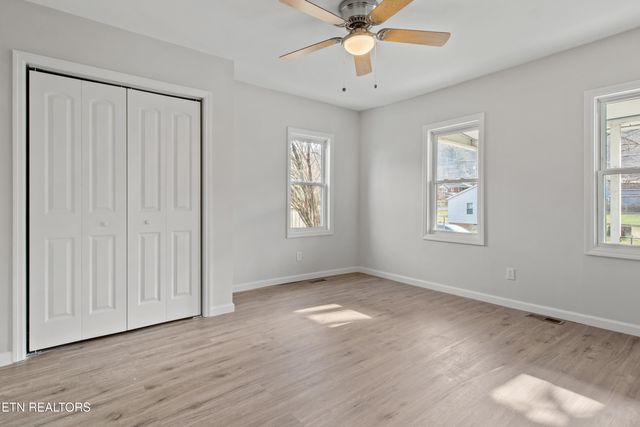 411 Forestal Drive, Knoxville, TN 37918