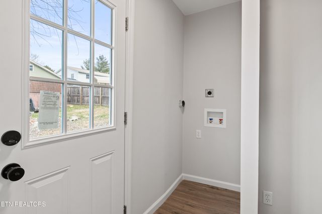 411 Forestal Drive, Knoxville, TN 37918