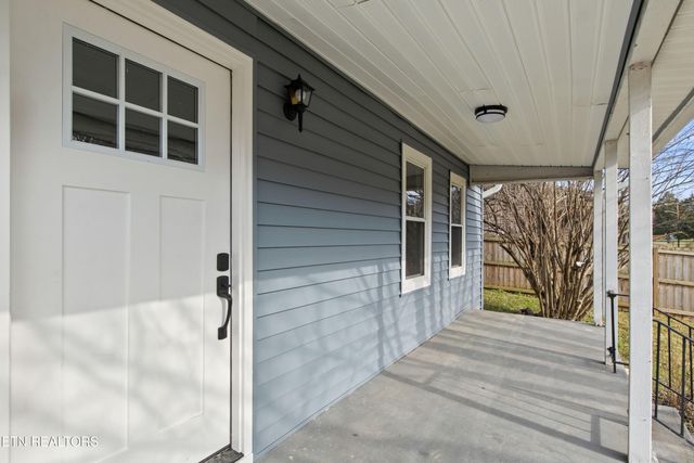 411 Forestal Drive, Knoxville, TN 37918