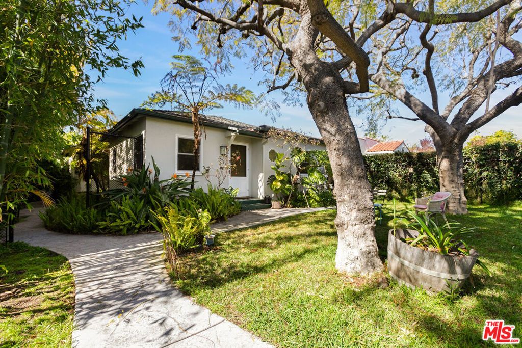 1453 Centinela Avenue, Santa Monica, CA 90404