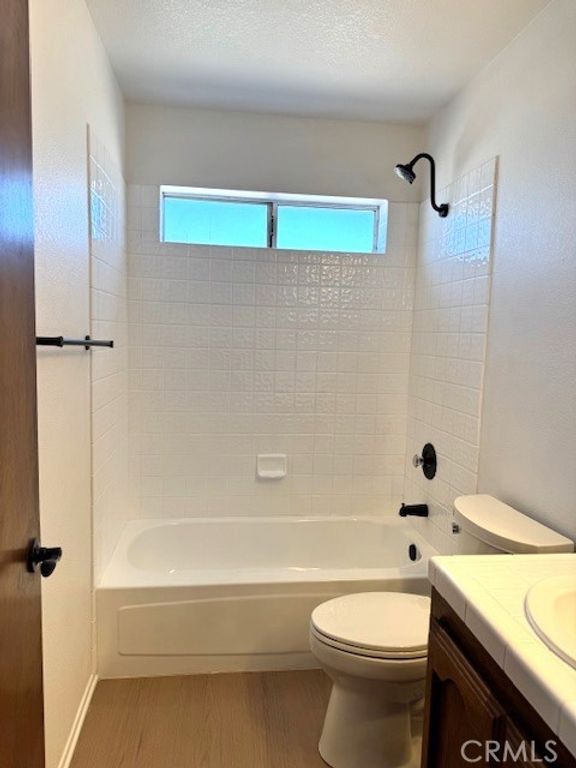 Image 10 of property listing at 36749 Esaw, Lucerne Valley, CA 92356