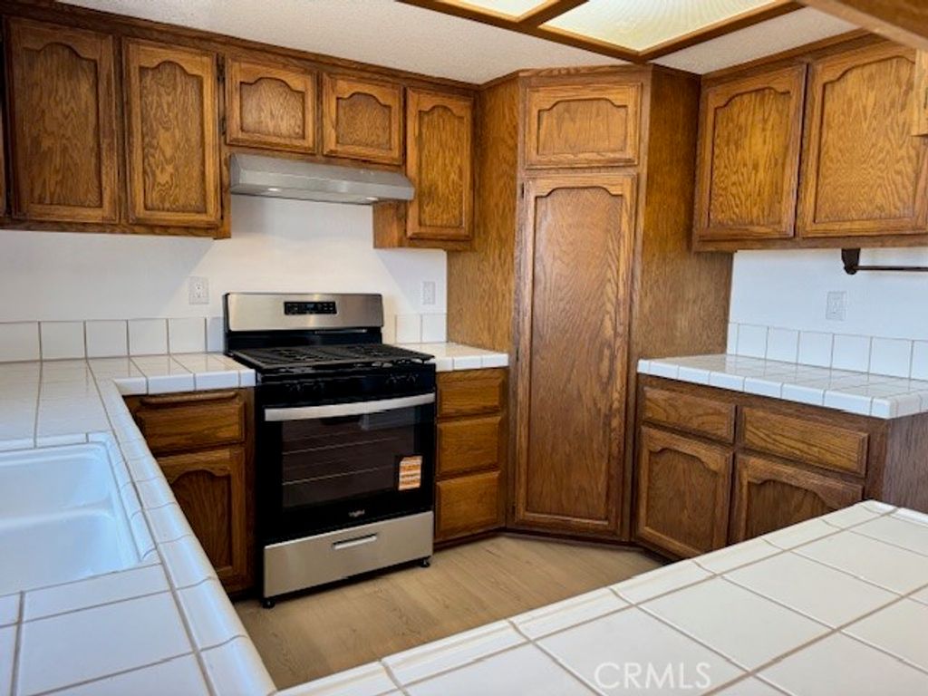 Image 8 of property listing at 36749 Esaw, Lucerne Valley, CA 92356