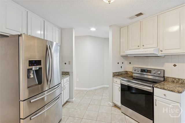 3 Jackson Court, Savannah, GA 31405