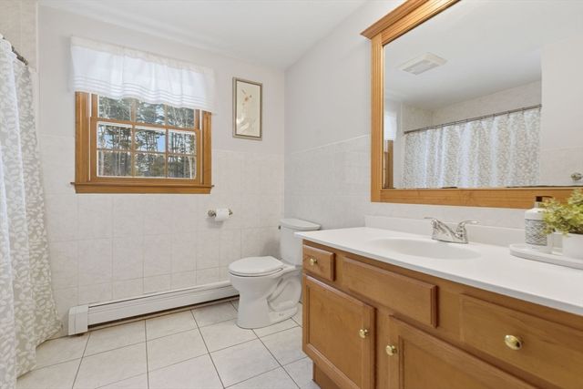 11 Satucket Tr, Bridgewater, MA 02324
