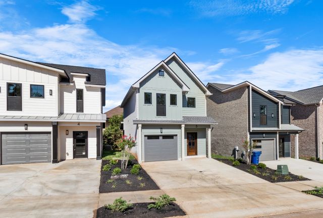15 HOLLAND PARK WEST, Clarksville, TN 37043