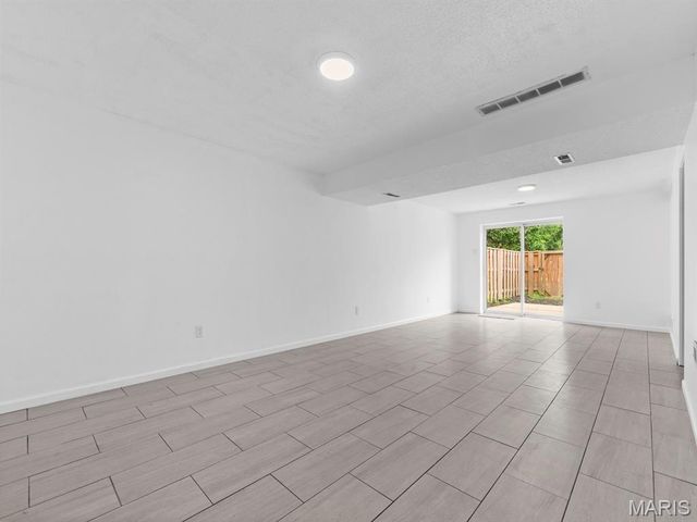 10473 Corbeil Drive, Creve Coeur, MO 63146