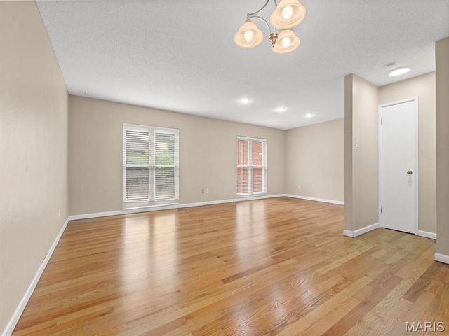 10473 Corbeil Drive, Creve Coeur, MO 63146