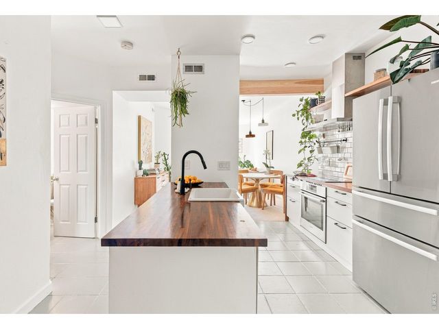 7436 Singing Hills Dr J, Boulder, CO 80301