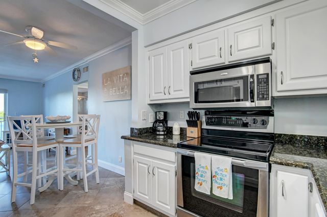 6520 N Ocean Boulevard 24, Ocean Ridge, FL 33435