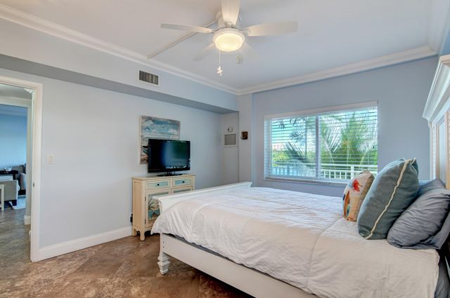 6520 N Ocean Boulevard 24, Ocean Ridge, FL 33435