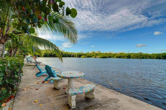 6520 N Ocean Boulevard 24, Ocean Ridge, FL 33435