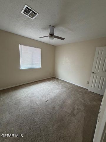 14044 Peter Noyes Drive, Horizon City, TX 79928