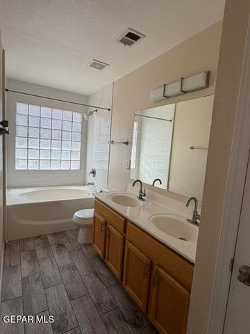 14044 Peter Noyes Drive, Horizon City, TX 79928