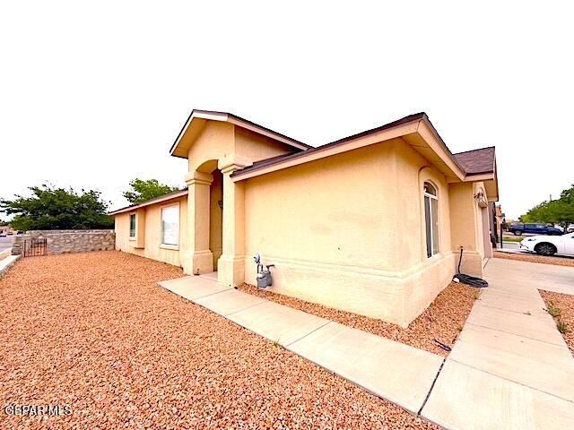 14044 Peter Noyes Drive, Horizon City, TX 79928
