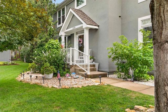 12424 Long Street, Overland Park, KS 66213
