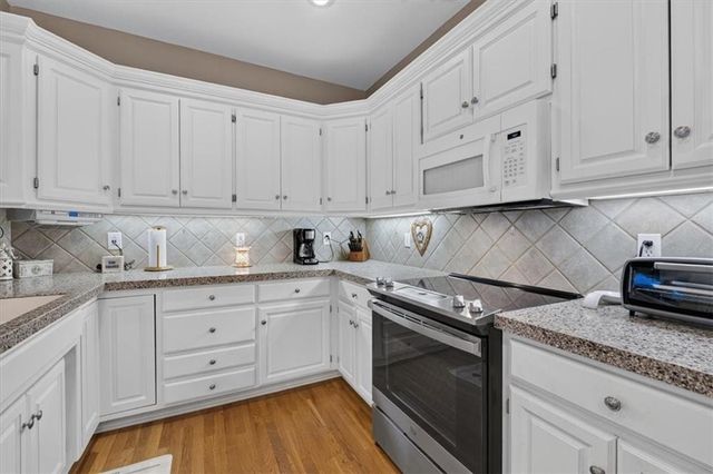 12424 Long Street, Overland Park, KS 66213