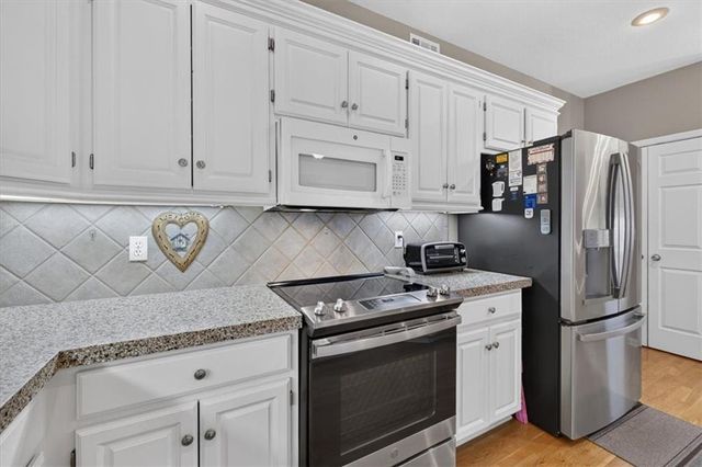 12424 Long Street, Overland Park, KS 66213