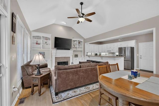 12424 Long Street, Overland Park, KS 66213