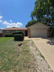 7130 Hedge Drive, Dallas, TX 75249