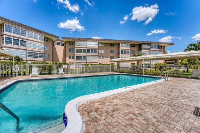 2951 NW 46th Avenue 407, Lauderdale Lakes, FL 33313