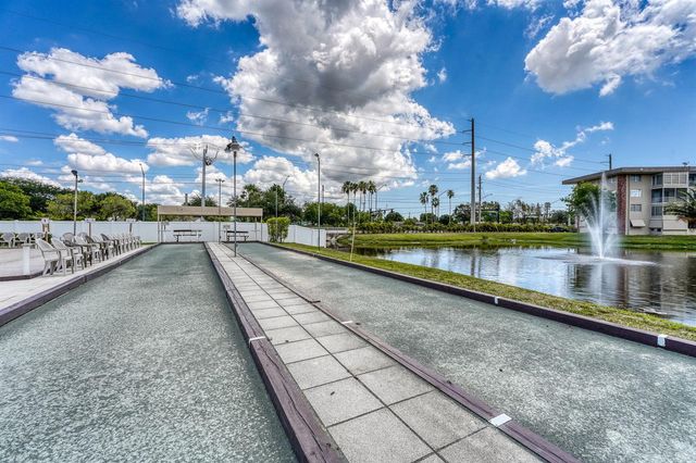 2951 NW 46th Avenue 407, Lauderdale Lakes, FL 33313