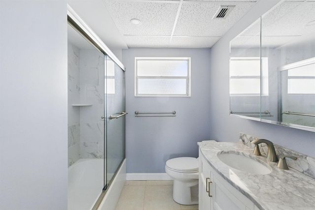 2951 NW 46th Avenue 407, Lauderdale Lakes, FL 33313
