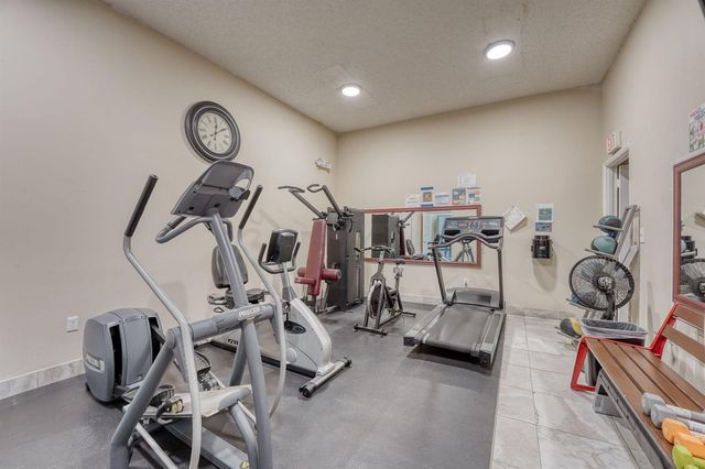 2951 NW 46th Avenue 407, Lauderdale Lakes, FL 33313