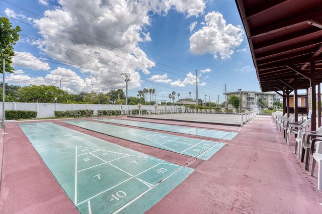 2951 NW 46th Avenue 407, Lauderdale Lakes, FL 33313