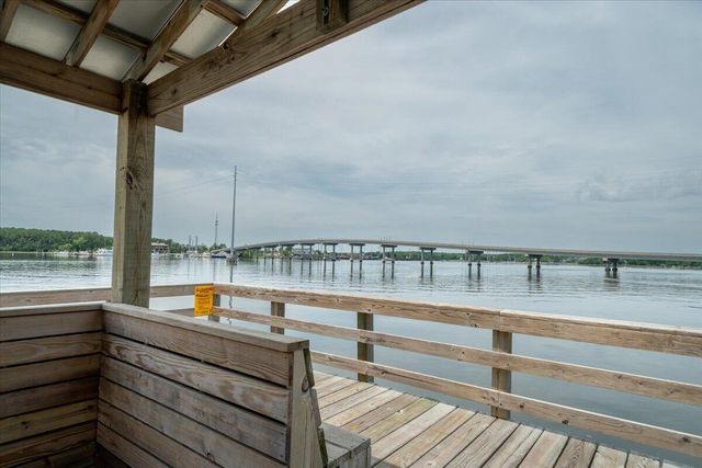 606 White Cap Court, Charleston, SC 29492
