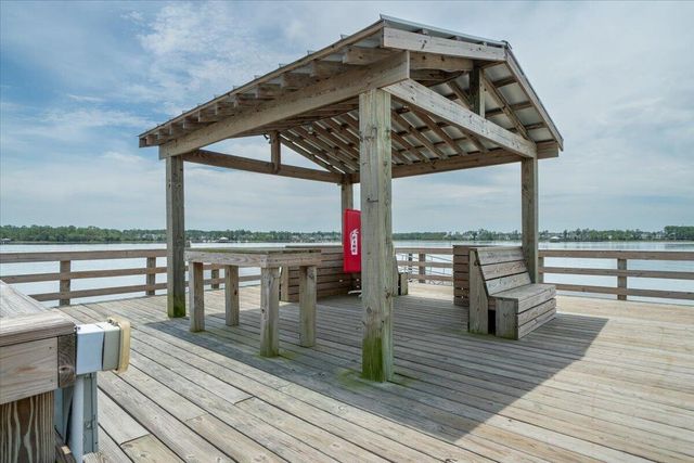 606 White Cap Court, Charleston, SC 29492
