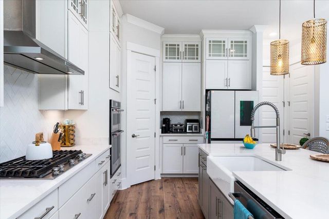 606 White Cap Court, Charleston, SC 29492