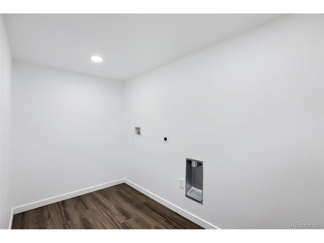 909 E 9th Ave, Broomfield, CO 80020