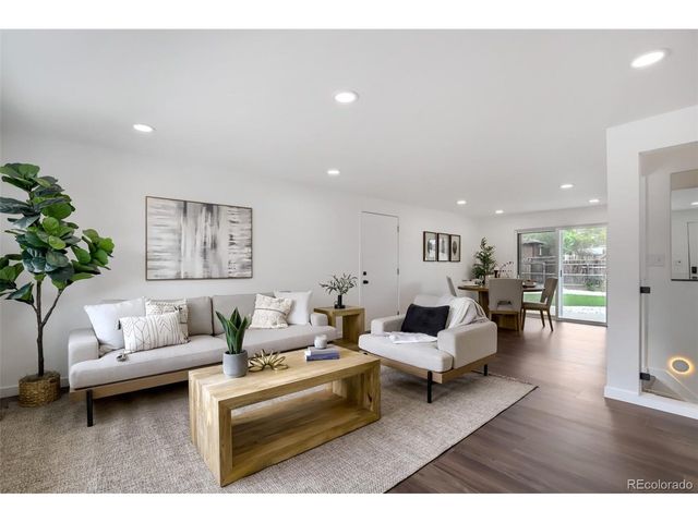 909 E 9th Ave, Broomfield, CO 80020