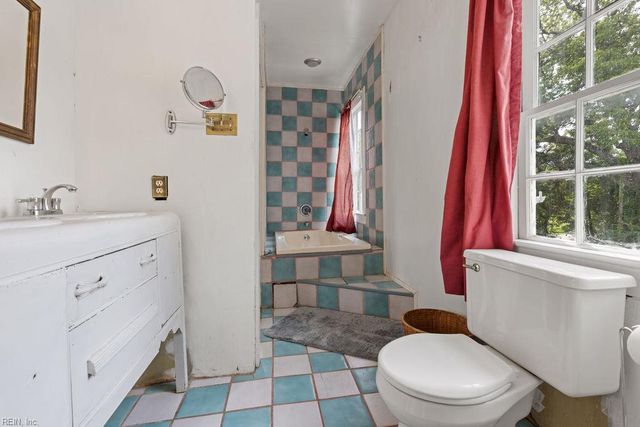 8441 Arthur DR, Suffolk, VA 23438